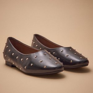 Ballerines cloutées cuir lisse femme