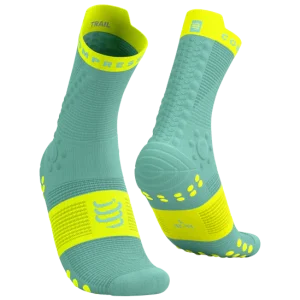 Chaussettes Compressport Pro Racing Socks v4.0 Trail  Vert pastel