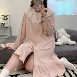 Chemise de nuit en dentelle