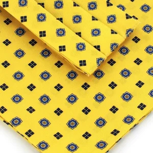 Ascot jaune à motif mosaïque floral