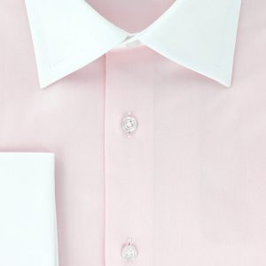 Chemise en twill rose col et poignets mousquetaires blancs
