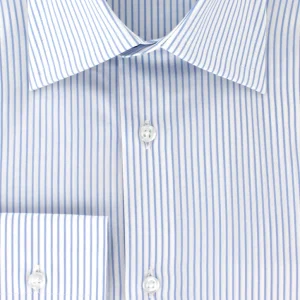 Chemise cintrée à rayures bleu ciel col français