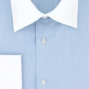 Chemise à rayures fines bleu ciel poignets mousquetaires blancs