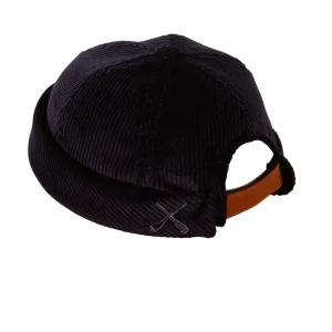 bonnet docker miki de chez Béton Ciré en velours indigo