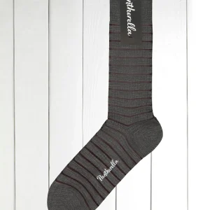 chaussettes pantherella en laine gris chiné à rayures prune